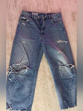 Zara Women’s Distressed Blue Boyfriend Jeans
